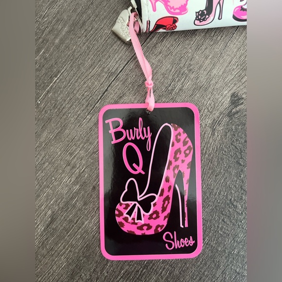 NWT Fluff Wallet - Picture 3 of 9